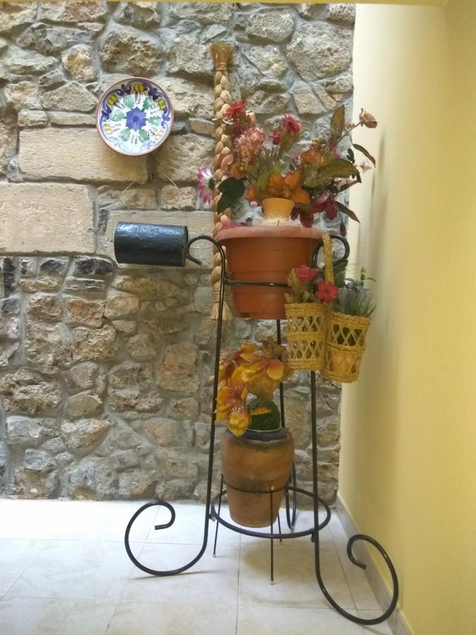 Hotel Neptuno Villaviciosa  Exterior photo